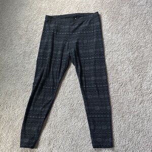 Old Navy Black Patterned Leggings